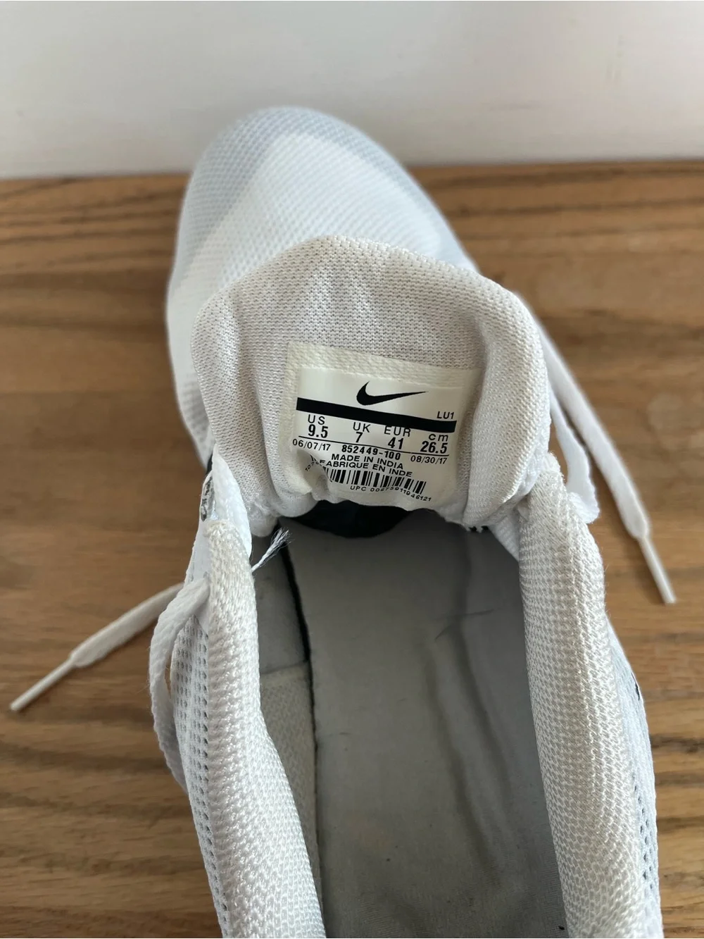 Nike White and Black Mesh Training Sneakers